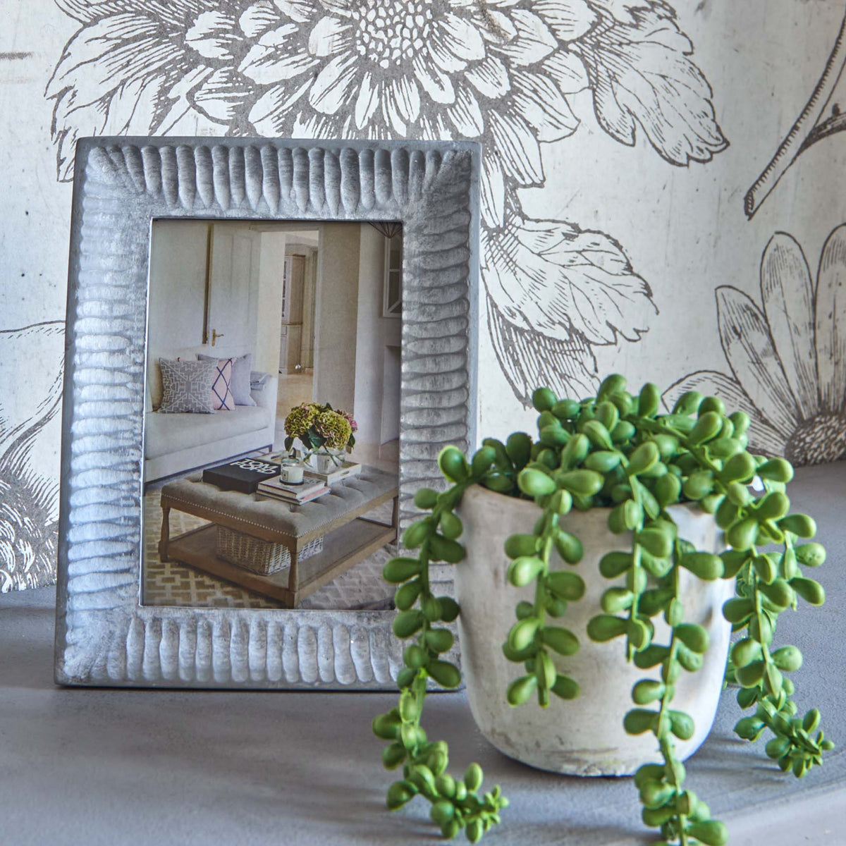 Grey Wash Frame 4x6 La Residence Interiors