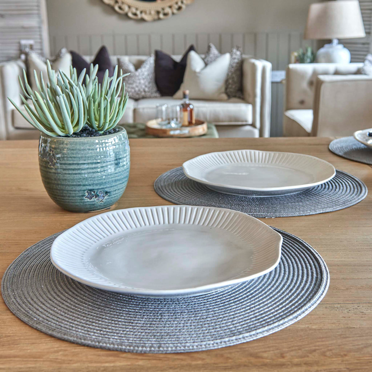 Plate With Ridges Ridge Dinner Plate (4 pack) | Luxury Dinnerware UK | LRI – La Residence ...